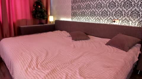 Nastya and Johnny online show from 12-21-24, 06:41