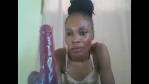 ESTHER online show from 01-30-25, 12:37