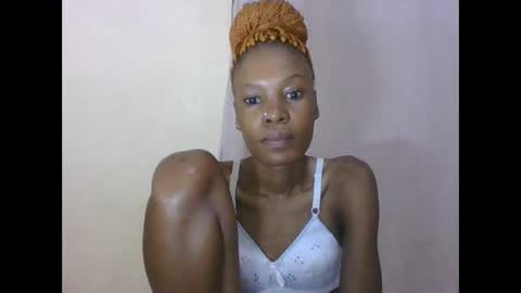 ESTHER online show from 02-08-26, 02:04