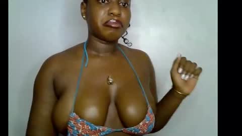 Snapshot of sweetpetitgirl chatting on 02-09-26, 07:34 LILY BRANDY online show from 02-09-26, 07:34