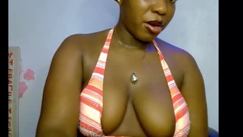 Snapshot of sweetpetitgirl chatting on 02-15-26, 07:51 LILY BRANDY online show from 02-15-26, 07:51