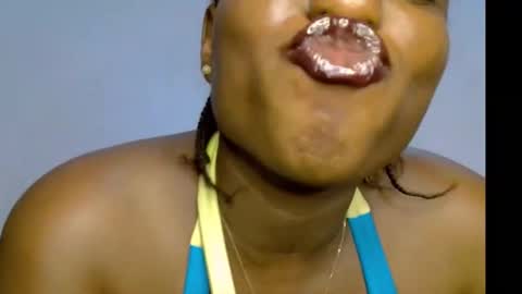 Snapshot of sweetpetitgirl chatting on 02-21-26, 09:38 LILY BRANDY online show from 02-21-26, 09:38