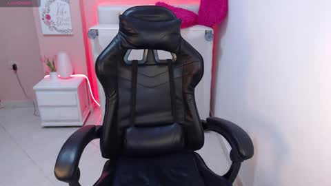 sweetpiaa online show from 10-20-25, 06:36