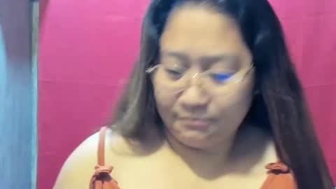 Snapshot of sweetpilipina88 chatting on 12-05-24, 09:39 MIA online show from 12-05-24, 09:39