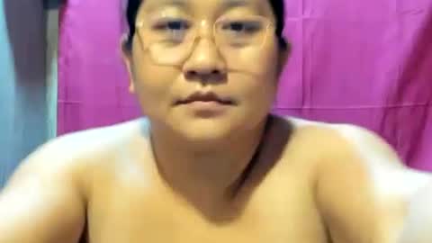 Snapshot of sweetpilipina88 chatting on 12-11-24, 12:44 MIA online show from 12-11-24, 12:44