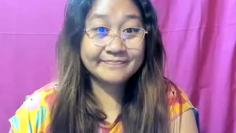 Snapshot of sweetpilipina88 chatting on 12-25-24, 06:41 MIA online show from 12-25-24, 06:41