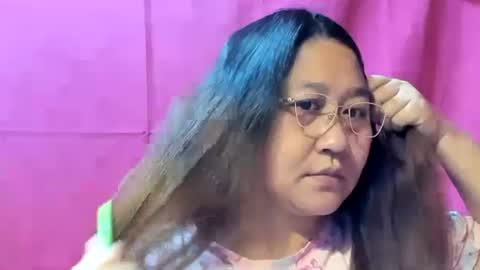 Snapshot of sweetpilipina88 chatting on 01-06-25, 09:54 MIA online show from 01-06-25, 09:54