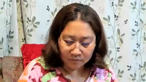 Snapshot of sweetpilipina88 chatting on 09-24-25, 09:56 MIA online show from 09-24-25, 09:56