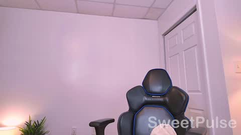 Rose online show from 12-23-24, 10:12