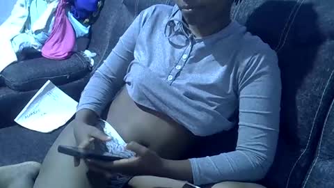 Snapshot of sweetqueen20 chatting on 09-16-25, 05:19 queen online show from 09-16-25, 05:19