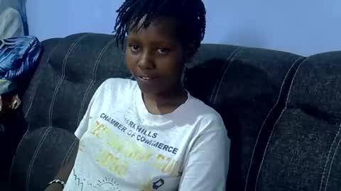 Snapshot of sweetqueen20 chatting on 10-18-25, 07:31 queen online show from 10-18-25, 07:31