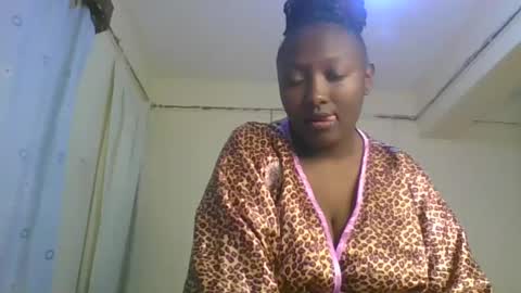 Snapshot of sweetrose2049 chatting on 06-03-26, 11:35 Rose Watetu online show from 06-03-26, 11:35