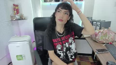 Snapshot of sweetsamy39715 chatting on 01-08-25, 01:31 sweetsamy39715 online show from 01-08-25, 01:31
