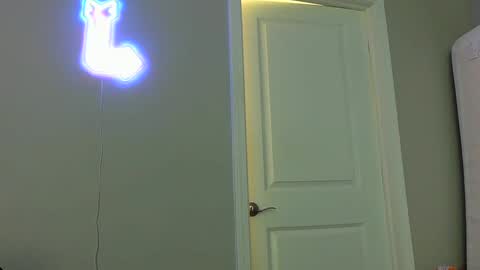 Snapshot of sweetscar22 chatting on 12-23-24, 09:18 Sweetscar22 online show from 12-23-24, 09:18