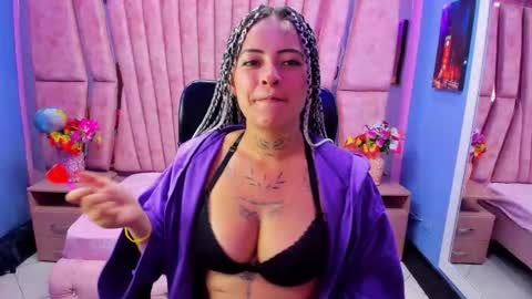 Sweetsinsn  online show from 11-08-25, 08:40