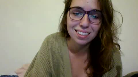 Snapshot of sweetsocalgirl chatting on 03-07-25, 05:18 sweetsocalgirl online show from 03-07-25, 05:18