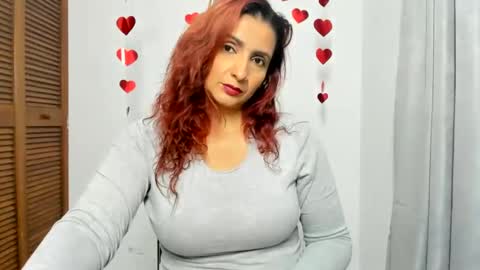 Snapshot of sweetsofia5 chatting on 12-23-24, 04:44 Sofia online show from 12-23-24, 04:44