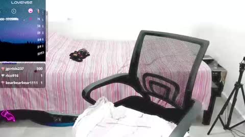 Snapshot of sweetsquirtx23 chatting on 02-17-25, 05:36 lili online show from 02-17-25, 05:36