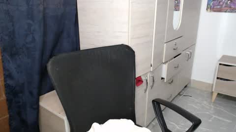 sweett_candy1 online show from 09-24-25, 03:43