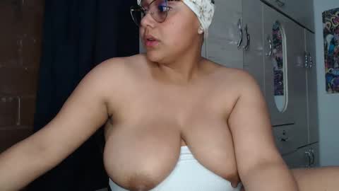 sweett_candy1 online show from 09-26-25, 04:05