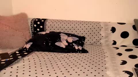 Maya online show from 11-26-25, 10:27