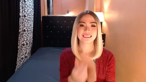 Snapshot of sweettrixiee chatting on 03-11-25, 09:24 Ms trixiee online show from 03-11-25, 09:24