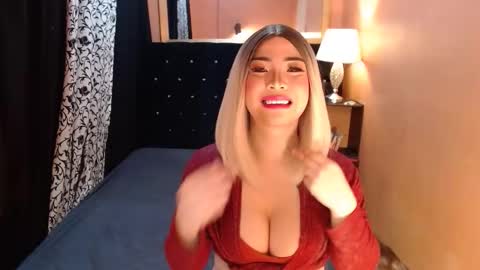 Snapshot of sweettrixiee chatting on 09-23-25, 07:44 Ms trixiee online show from 09-23-25, 07:44