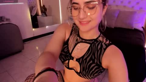 Snapshot of sweetty_paulina chatting on 10-20-25, 12:16 Swetty. online show from 10-20-25, 12:16