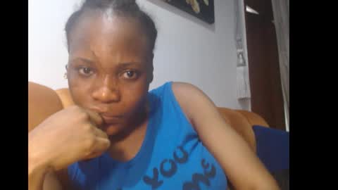 Snapshot of sweetxxpie chatting on 09-20-25, 12:11 Sweetxxpie online show from 09-20-25, 12:11