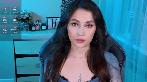 Snapshot of sweety_caroline_ chatting on 02-05-25, 02:59 Sweety Caroline I lost my TG write to me here online show from 02-05-25, 02:59