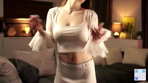 Bella . online show from 12-01-25, 09:03