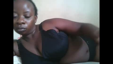 sweetyass25 online show from 09-17-25, 06:59