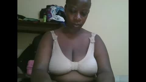 sweetyass25 online show from 10-27-25, 05:11