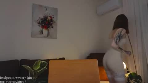 Jenny  give it a sub online show from 11-17-25, 11:38