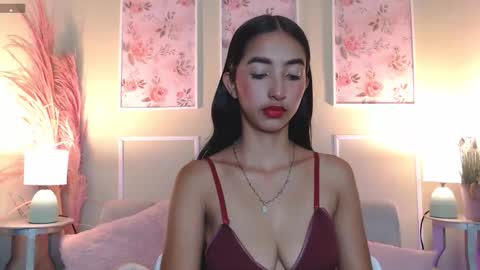 Snapshot of sweetylally chatting on 01-08-26, 11:56 LAURA online show from 01-08-26, 11:56