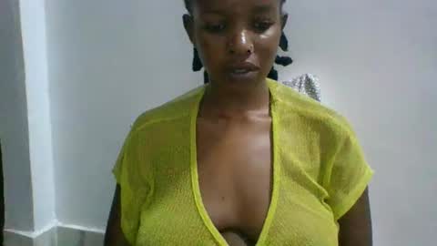 sweetz_candice online show from 10-05-25, 12:31