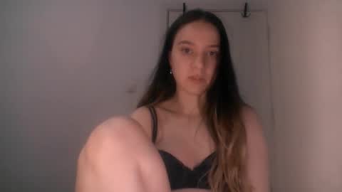 nur online show from 10-21-25, 05:35