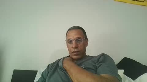 swimmerbod2495 online show from 04-08-26, 08:20