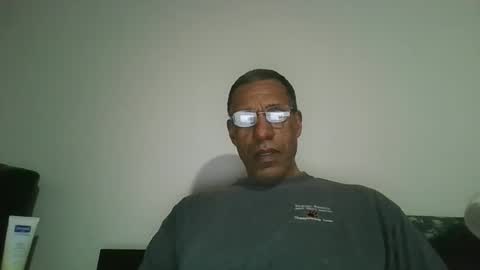 swimmerbod2495 online show from 04-10-26, 05:56