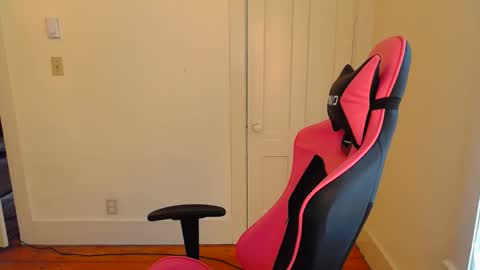 ashley blayde online show from 04-12-26, 09:42