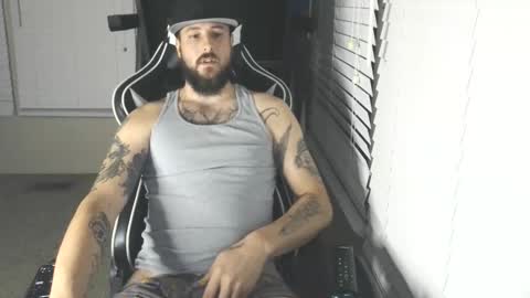 swoozy_ online show from 11-08-25, 01:39