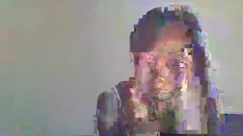 Snapshot of swtebony1 chatting on 01-20-25, 10:26 ALICIA online show from 01-20-25, 10:26