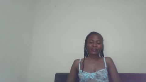 Snapshot of swtebony1 chatting on 10-27-25, 10:36 ALICIA online show from 10-27-25, 10:36