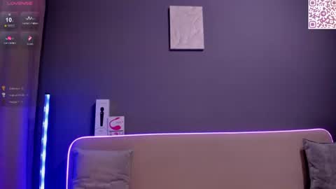 Ana online show from 09-13-25, 01:49