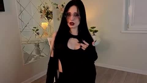 Sophie online show from 10-17-25, 11:13