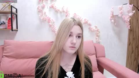 Sylvia online show from 09-15-25, 08:03