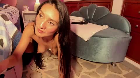 Snapshot of sylvialeos chatting on 12-29-24, 06:16 Sylvia Leos online show from 12-29-24, 06:16