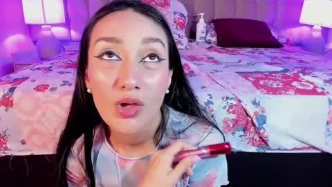 Snapshot of sylvialeos chatting on 01-28-25, 05:46 Sylvia Leos online show from 01-28-25, 05:46