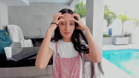 Snapshot of sylvialeos chatting on 02-15-25, 05:50 Sylvia Leos online show from 02-15-25, 05:50