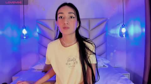 Snapshot of sylvialeos chatting on 03-10-25, 11:42 Sylvia Leos online show from 03-10-25, 11:42